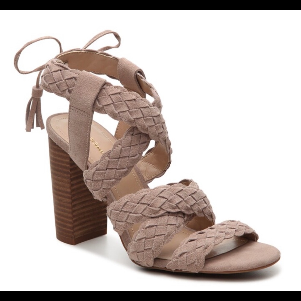 Ledina braided sandal BCBGeneration.